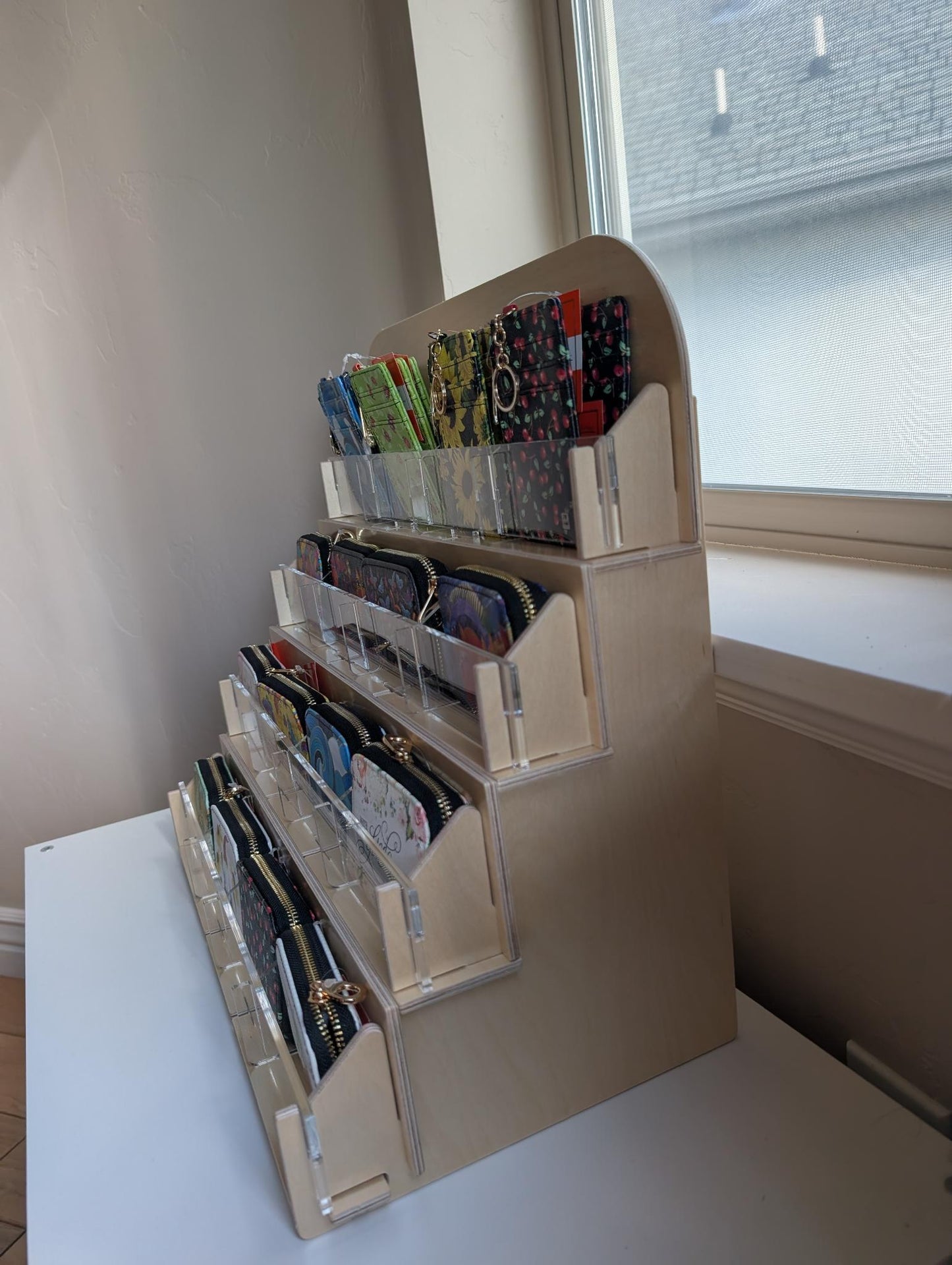 16 Wallet Wood and Acrylic Countertop Display Case